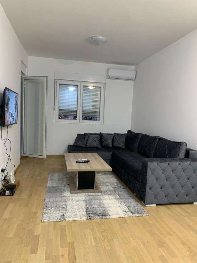 Apartment 45M2 Podgorica Luaran gambar